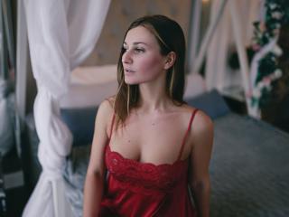 BerryJane - Webcam nude with a White Girl 