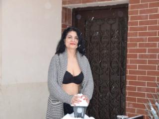 ValentinaSanchez - chat online hard with a regular body Lady over 35 