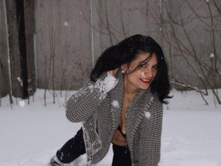 ValentinaSanchez - Chat cam nude with this black hair Lady over 35 