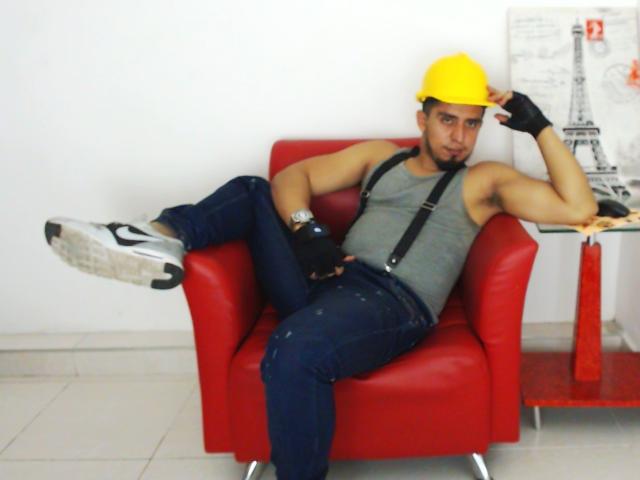 KalethBigDick - Webcam live xXx with this trimmed private part Horny gay lads 