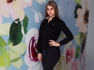 Orabel - online chat hot with this vigorous body Young and sexy lady 