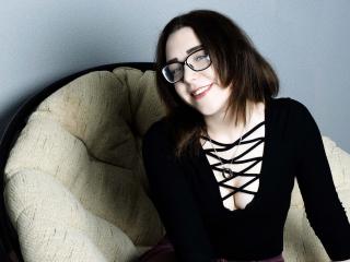 LidiyaSweety - Chat live x avec cette éblouissante fille très sexy occidentale  