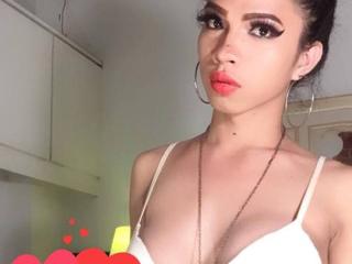 SexySweetCara - Chat live x with this trimmed private part Trans 