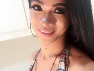 SexySweetCara - Live xXx with a trimmed pubis Ladyboy 