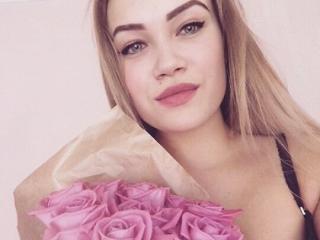 JacquelineSol - Webcam hot with this shaved private part 18+ teen woman 
