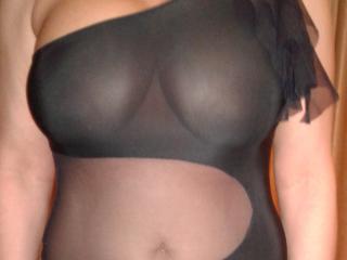SophieXX - chat online exciting with a brunet Hot lady 
