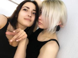 MiaXAlice - Chat live hot with this gaunt Lesbo 