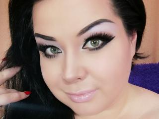 Srtawberry - Chat live xXx with a big bosoms Young and sexy lady 