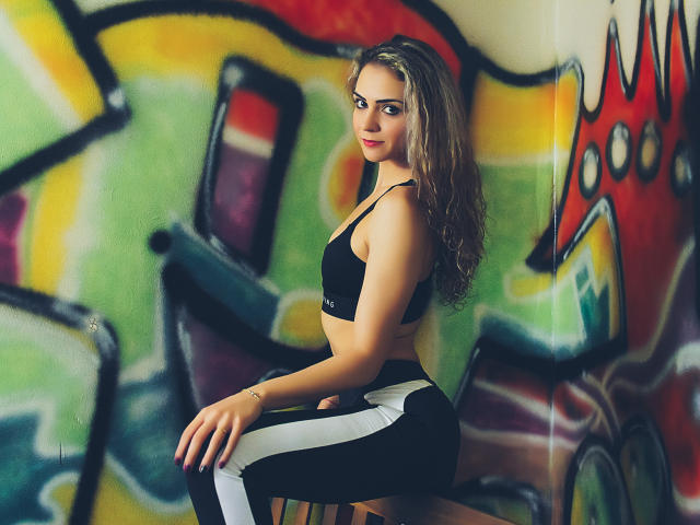 KiaraWild - Sexe cam en vivo - 5364131