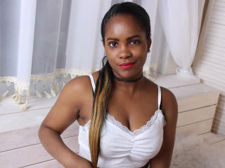 RoyaltyJem - Chat live xXx with this shaved genital area Girl 