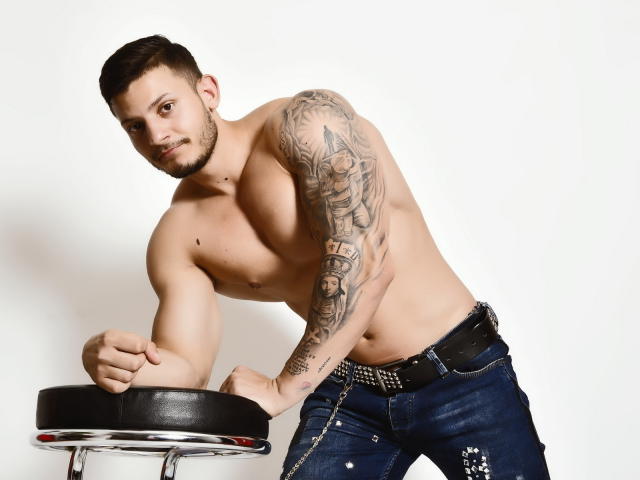 TravisHolden - Live porn &amp; sex cam - 5367861