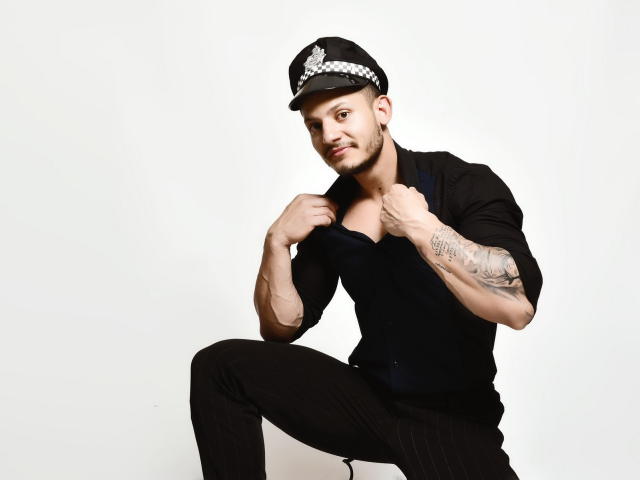 TravisHolden - Live porn &amp; sex cam - 5367931