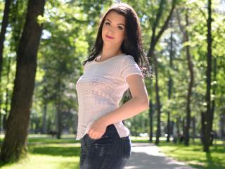 AnnaRosie - chat online hot with a White 18+ teen woman 