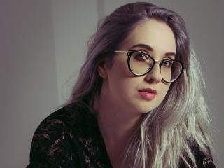 SophiaPassions - Cam exciting with this European Young and sexy lady 
