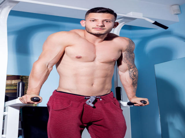 TravisHolden - Live sex cam - 5408931