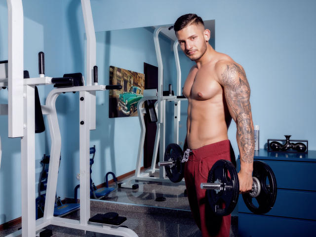 TravisHolden - Live sex cam - 5408946