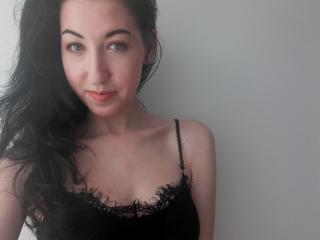 DelicateJackie - chat online sex with a shaved genital area Sexy girl 