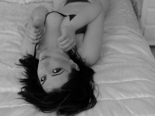 AlleciaMonique - Sexe cam en vivo - 5421086