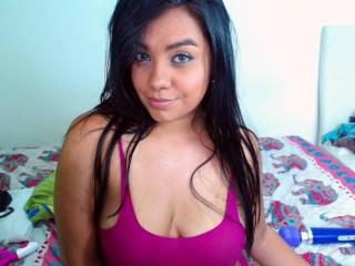 KattyKhalifa - Webcam live nude with this shaved pubis Girl 