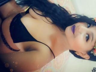 MillieSexy - Live cam exciting with this brunet Sexy girl 