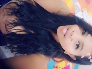 MillieSexy - Chat live sexy with this shaved private part Young and sexy lady 