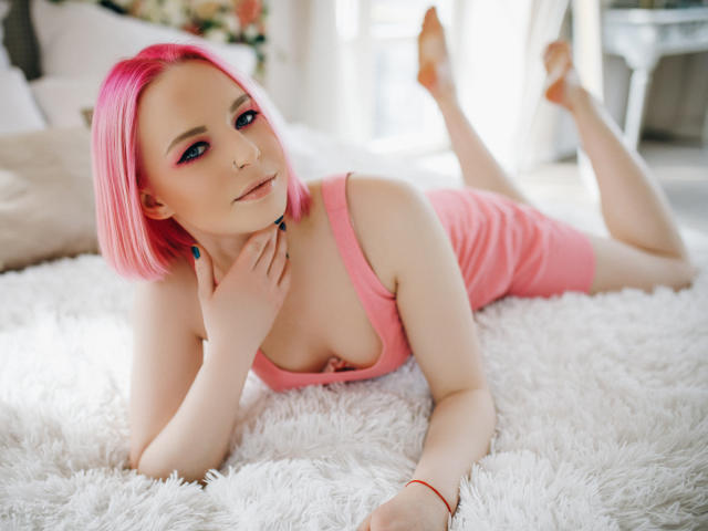 LiluPeach - Live chat porn with this shaved sexual organ Sexy babes 