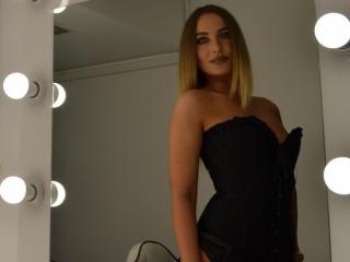 ArianaAnne - Chat live x with a European Hot babe 