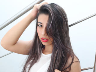 KatyKhalifa - Webcam x avec cette Ravissante jeune maîtresse hot d’Amérique latine sur le service Xlovecam.com 