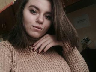 OliviaRusso - online chat sex with this amber hair Young and sexy lady 