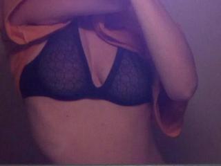 Peche - Webcam live x with a being from Europe Girl 