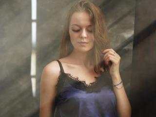 BellaHill - online show sex with a russet hair Girl 