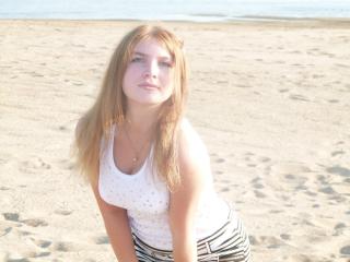 CamillaRare - Chat live sex with this Hot babe 