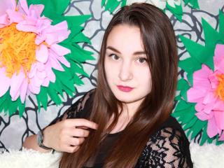 MellyHotX - Live cam xXx with a being from Europe 18+ teen woman 
