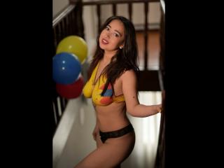 PaulinaKors - Chat xXx with this ordinary body shape Hot babe 