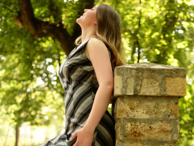 ReyaMagnifique - Live porn &amp; sex cam - 5512951