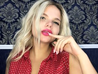 MonicaKiss69 - online show exciting with this Sweater Stretchers Young lady 