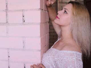 FruttyJuice - Live exciting with this being from Europe Girl 