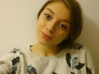 GoldMartha - Webcam hot with this being from Europe 18+ teen woman 