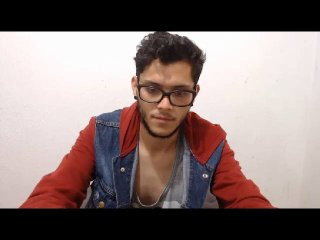 MaxHotSex - Chat exciting with this dark hair Horny gay lads 