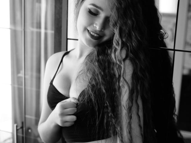 AmandaPascale - Live porn &amp; sex cam - 5605976