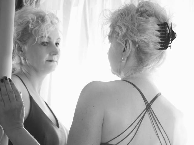 MiriamTRUE - сексуальная веб-камера в реальном времени - 5619961