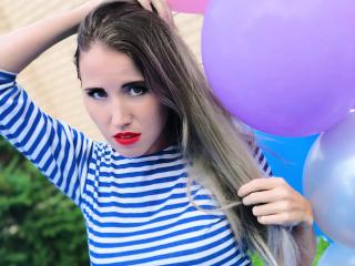 AbyAction - Live cam hot with this fit constitution Hot babe 