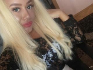 AlitaBomb - Chat live hard with a shaved sexual organ Girl 