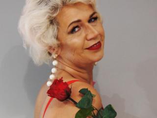 CharmingMiranda - Cam nude with this golden hair Lady over 35 