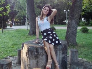 CoquineHotty - online chat x with a Hot babe with regular tits 