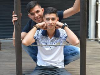 SpearsBoys - Chat cam hot with a Male couple with hot body 