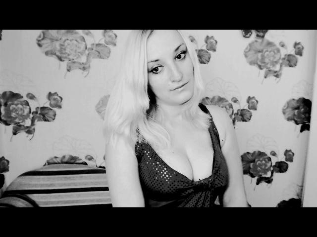 LorraineSea - Video chat sexy with this light-haired College hotties 