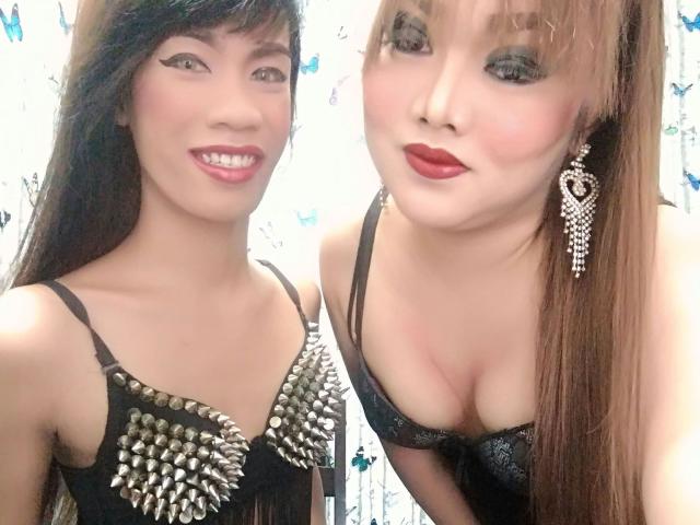 TwoNastyShemale - Webcam x avec un Couple transsexuel Japonais, Chinois ou Thailandais sur la plateforme Xlovecam 