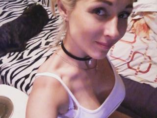 KateBlondy - Video chat nude with this ordinary body shape Young lady 