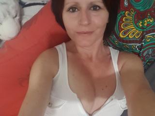 Marwenna - online show porn with a trimmed pussy Attractive woman 